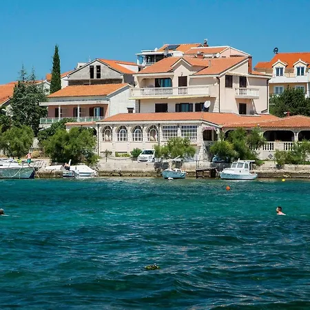 Jadran Brodarica (Sibenik-Knin)